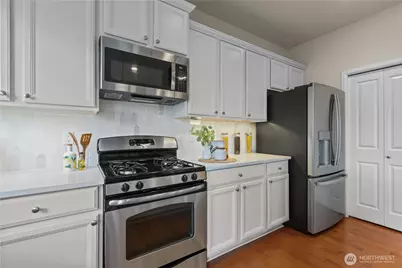 14225 3rd Avenue W, Everett, WA 98208 - Photo 10