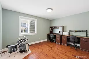 10927 NE 157th St, Bothell, WA 98011 - Photo 14
