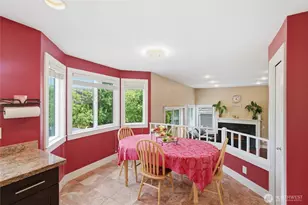 10927 NE 157th St, Bothell, WA 98011 - Photo 12