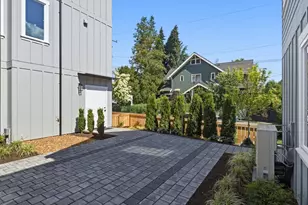 1972 25th Ave E, Seattle, WA 98112 - Photo 24