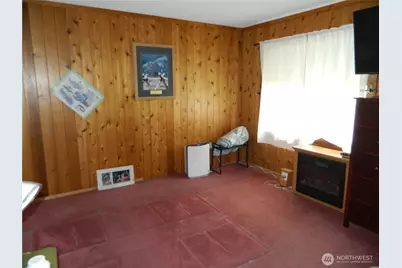 34 Bonaparte Avenue, Tonasket, WA 98855 - Photo 18