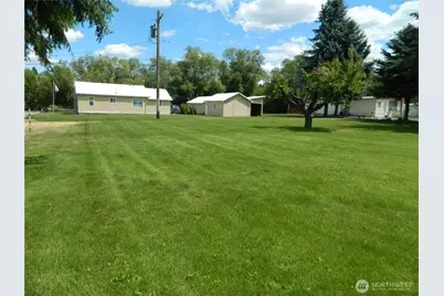 34 Bonaparte Avenue, Tonasket, WA 98855 - Photo 4