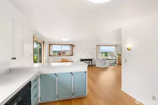 209 Harrison St, Raymond, WA 98577 - Photo 12