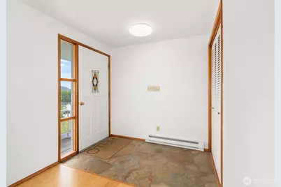 209 Harrison Street, Raymond, WA 98577 - Photo 6