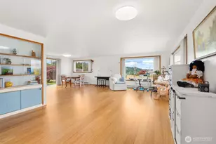 209 Harrison St, Raymond, WA 98577 - Photo 8