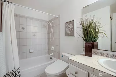 15301 SE 48th Drive, Bellevue, WA 98006 - Photo 18