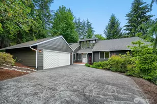 15301 SE 48th Dr, Bellevue, WA 98006 - Photo 1