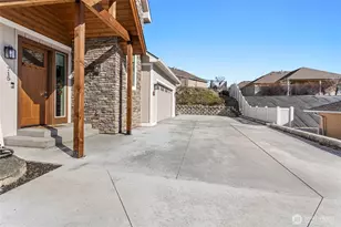715 N 74th Ave, Yakima, WA 98908 - Photo 26
