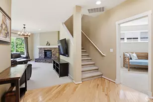 16820 166th Pl SE, Renton, WA 98058 - Photo 4