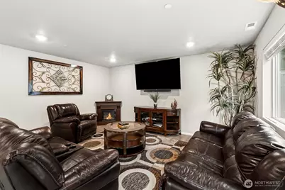 1110 Swan Loop, DuPont, WA 98327 - Photo 10