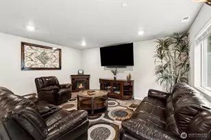 1110 Swan Loop, DuPont, WA 98327 - Photo 10
