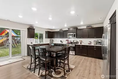 1110 Swan Loop, DuPont, WA 98327 - Photo 6
