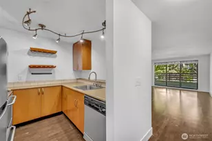 3401 Wallingford Ave N, Seattle, WA 98103 - Photo 4