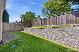 2203 116th Dr SE, Lake Stevens, WA 98258 - Photo 14