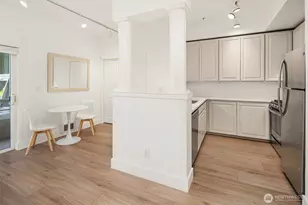 10042 Main St, Bellevue, WA 98004 - Photo 10
