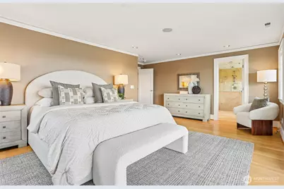 1616 Bigelow Avenue N, Seattle, WA 98109 - Photo 20