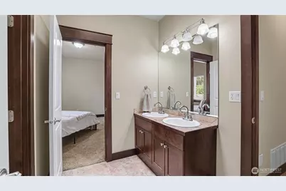 1357 Elma Place NE, Renton, WA 98059 - Photo 24