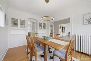 1902 NE 73rd St, Seattle, WA 98115 - Photo 8