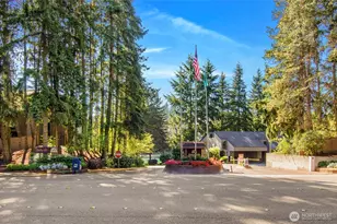 13832 66th Street NE, Redmond, WA 98052 - Photo 2