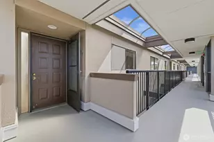 601 S 227th St, Des Moines, WA 98198 - Photo 4
