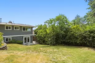 10222 NE 198th St, Bothell, WA 98011 - Photo 36