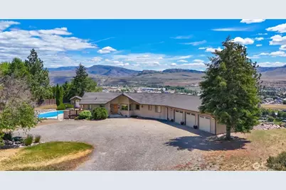 32 Valley View Rd Road, Omak, WA 98841 - Photo 1