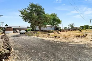110 5th Ave SE, Soap Lake, WA 98851 - Photo 2