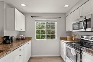 4423 249th Terrace SE, Issaquah, WA 98029 - Photo 10