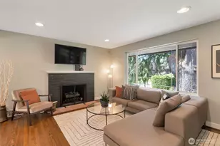 3802 NE 90th St, Seattle, WA 98115 - Photo 4