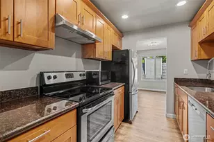 9905 NE 124th St, Kirkland, WA 98034 - Photo 4