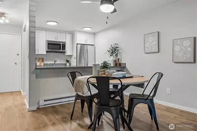 3661 24th Place W #107, Seattle, WA 98199 - Photo 6