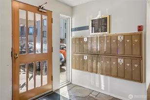 3661 24th Pl W, Seattle, WA 98199 - Photo 18