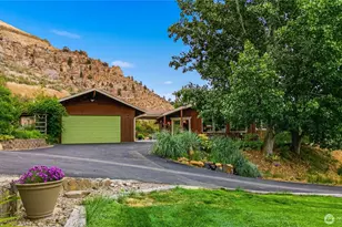 1246 Pitcher Canyon, Wenatchee, WA 98801 - Photo 2