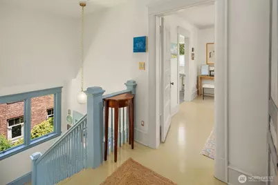 131 Madrona Place E, Seattle, WA 98112 - Photo 16