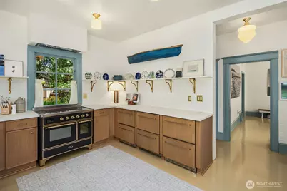 131 Madrona Place E, Seattle, WA 98112 - Photo 12