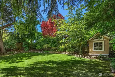131 Madrona Place E, Seattle, WA 98112 - Photo 32