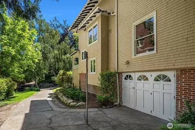131 Madrona Place E, Seattle, WA 98112 - Photo 34