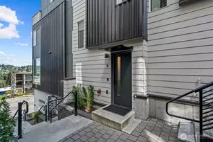 3104 SW Avalon Way, Seattle, WA 98126 - Photo 2