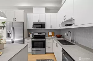 3104 SW Avalon Way, Seattle, WA 98126 - Photo 6