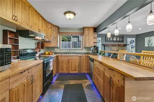 2011 S 292nd St, Federal Way, WA 98003 - Photo 4