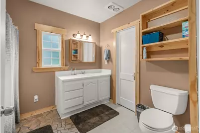 1804 E Terrace Way, Kelso, WA 98626 - Photo 12