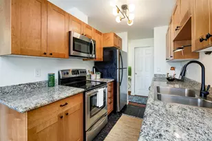 9255 Greenwood Ave N, Seattle, WA 98103 - Photo 12