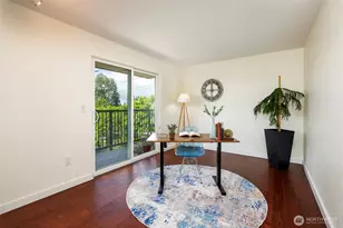 9255 Greenwood Ave N, Seattle, WA 98103 - Photo 16