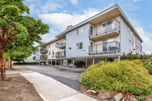 9255 Greenwood Ave N, Seattle, WA 98103 - Photo 2