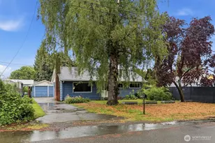 1034 Ash Ave, Marysville, WA 98270 - Photo 1