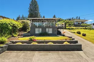 2519 Island Dr NW, Olympia, WA 98502 - Photo 2