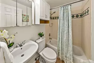 2126 N 86th St, Seattle, WA 98103 - Photo 16