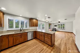 3192 Santa Fe Ct, Camano Island, WA 98282 - Photo 8