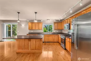 2619 Boulevard Park Ct SE, Olympia, WA 98501 - Photo 6