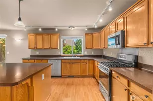 2619 Boulevard Park Ct SE, Olympia, WA 98501 - Photo 8